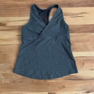 Lululemon top